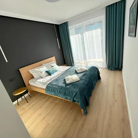 Aleksandra Apartment *